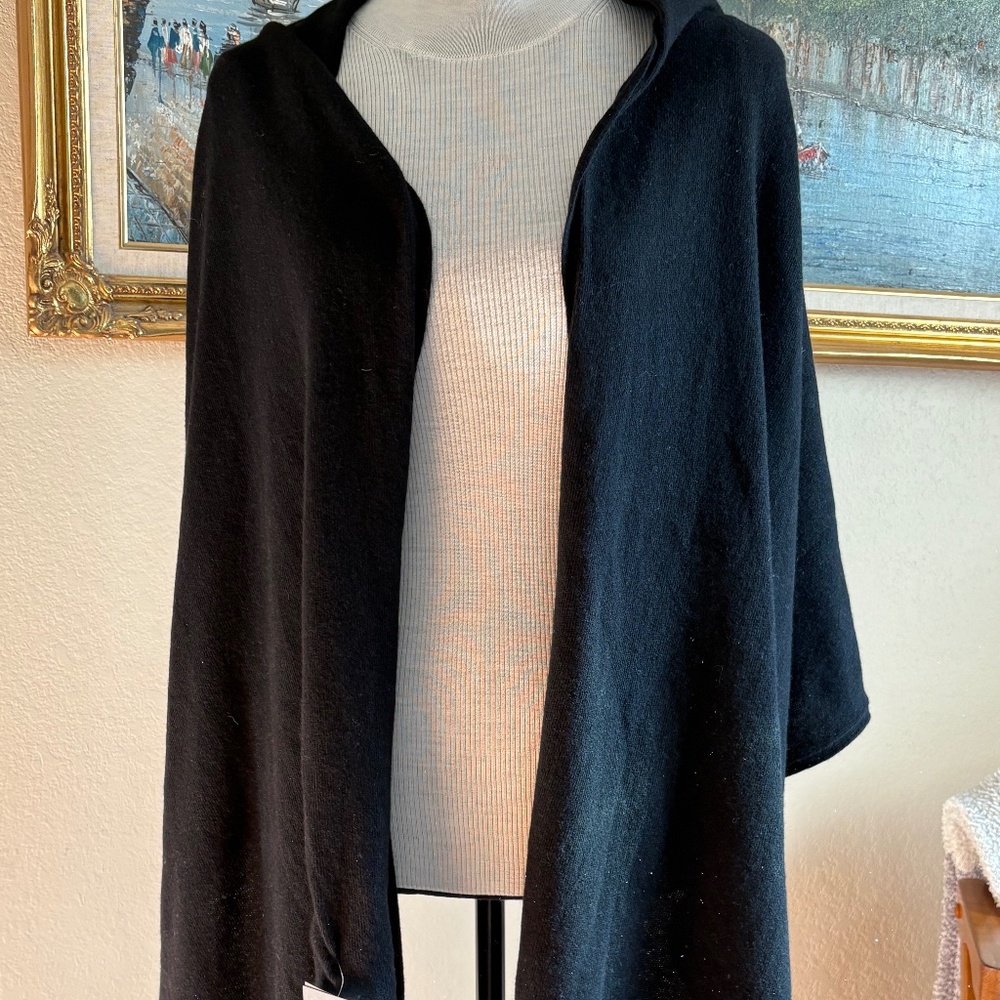 Gelso Bianco Italian Cashmere Wrap | Black | NWT | Boutique Florence
